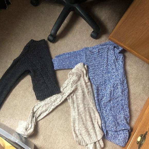 15 SWEATER BUNDLE 👚 - Picture 4 of 5